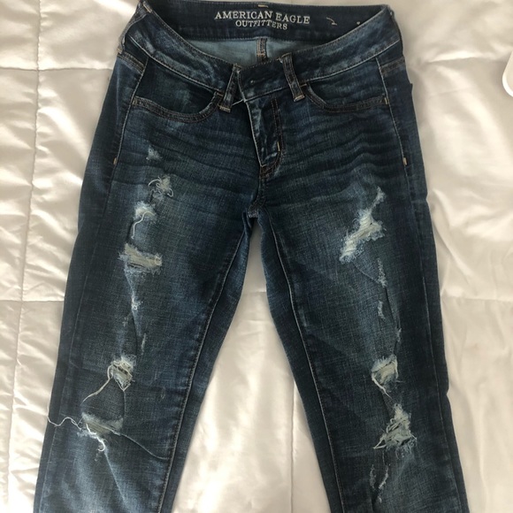 American Eagle Distressed Jeans - Picture 1 of 3
